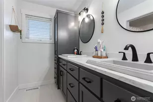 1792 Bradley Rd, Lynden, WA 98264 - Photo 24