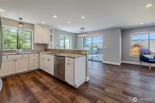 4124 Lakeview Pl, Chelan, WA 98816 - Photo 8