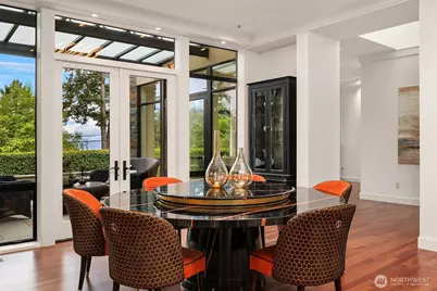 9632 Lake Washington Boulevard NE, Bellevue, WA 98004 - Photo 12