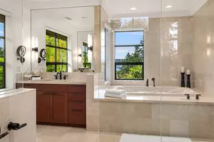 9632 Lake Washington Blvd NE, Bellevue, WA 98004 - Photo 20