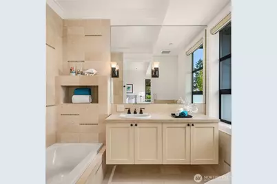 9632 Lake Washington Boulevard NE, Bellevue, WA 98004 - Photo 24