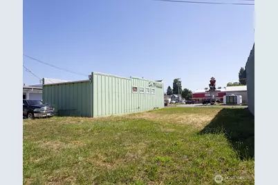 503 Cherry St, Sumas, WA 98295 - Photo 4