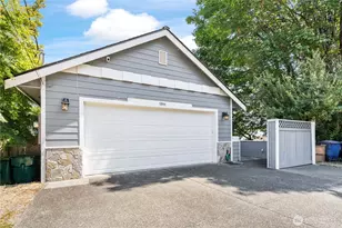 9844 Arrowsmith Ave S, Seattle, WA 98118 - Photo 38