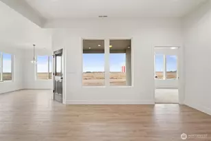 1269 E Mt Hood St, Othello, WA 99344 - Photo 4