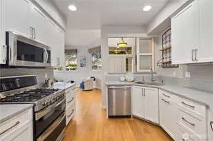 120 Newport Way NW, Issaquah, WA 98027 - Photo 6
