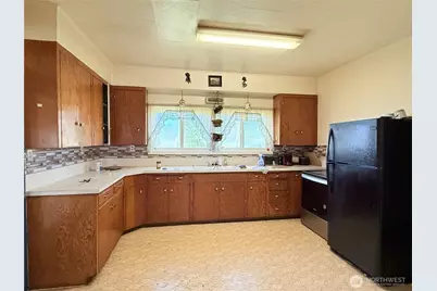 150 SW South 1st, Creston, WA 99117 - Photo 4