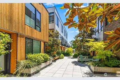 6562 Ravenna Avenue NE, Seattle, WA 98115 - Photo 28