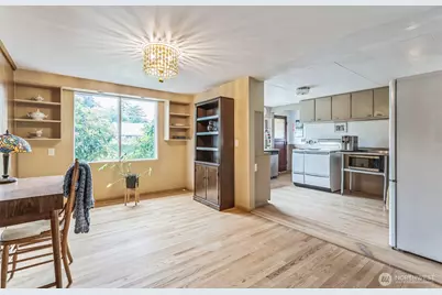 11521 Corliss Avenue N, Seattle, WA 98133 - Photo 28