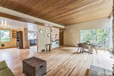 11521 Corliss Avenue N, Seattle, WA 98133 - Photo 10