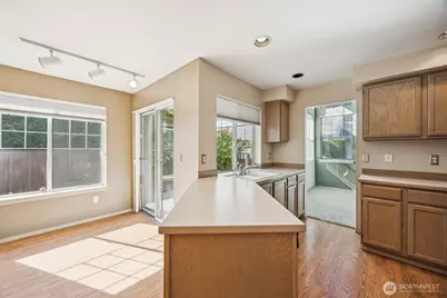 7608 145th Avenue Ct E, Sumner, WA 98390 - Photo 10