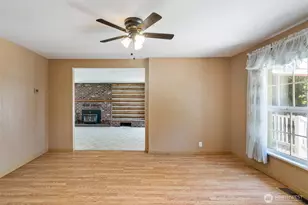 1619 W Reynolds Ave, Centralia, WA 98531 - Photo 8