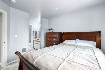 9727 18th Ave W #B202, Everett, WA 98204 - Photo 10