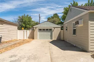 18 F St NE, Ephrata, WA 98823 - Photo 4