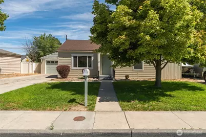 18 F Street NE, Ephrata, WA 98823 - Photo 2
