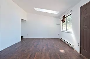 201 E 36th St, Tacoma, WA 98404 - Photo 4