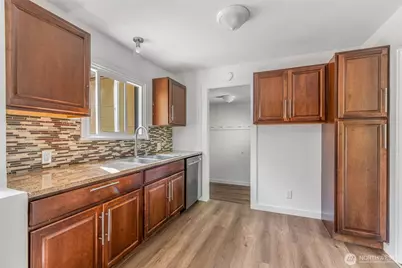 7051 S 125th Street, Seattle, WA 98178 - Photo 16