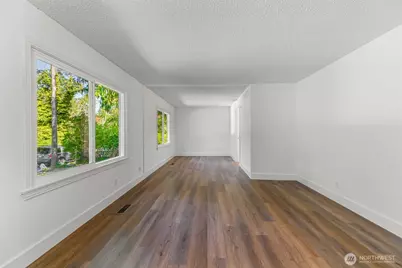 7051 S 125th Street, Seattle, WA 98178 - Photo 8