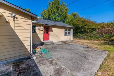 7051 S 125th Street, Seattle, WA 98178 - Photo 24