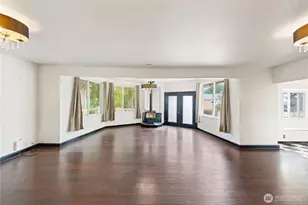 619 35th Street N, Anacortes, WA 98221 - Photo 4