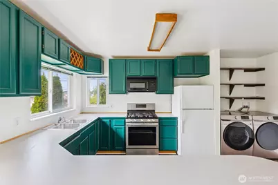 619 35th Street N, Anacortes, WA 98221 - Photo 24