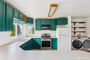 619 35th Street N, Anacortes, WA 98221 - Photo 24