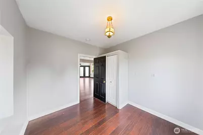 619 35th Street N, Anacortes, WA 98221 - Photo 12