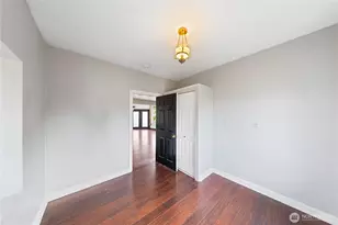 619 35th Street N, Anacortes, WA 98221 - Photo 12