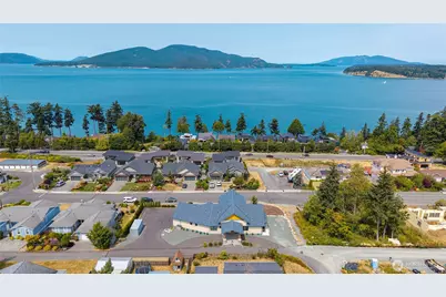 3803 W 2nd Street, Anacortes, WA 98221 - Photo 2