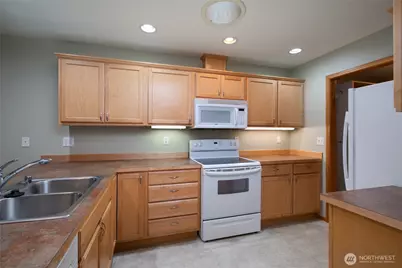 1202 Decatur Circle #20B, Burlington, WA 98233 - Photo 8