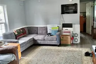 909 205th St Ct E, Spanaway, WA 98387 - Photo 2