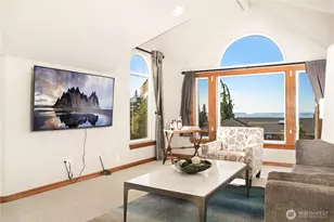 12011 Marine View Dr, Edmonds, WA 98026 - Photo 36