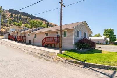 812 Banker Street, Grand Coulee, WA 99133 - Photo 2
