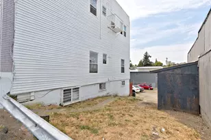 9265 57th Ave S, Seattle, WA 98118 - Photo 4