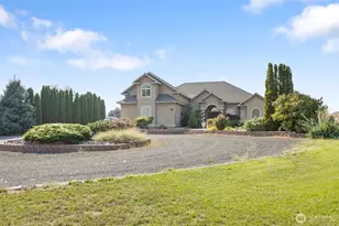 3348 NE Westshore Dr, Moses Lake, WA 98837 - Photo 2