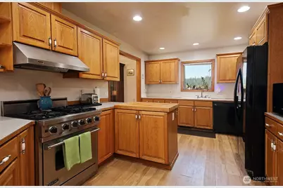 5772 Captain Vancouver Drive, Langley, WA 98260 - Photo 20