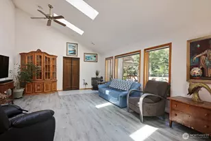 5772 Captain Vancouver Dr, Langley, WA 98260 - Photo 16