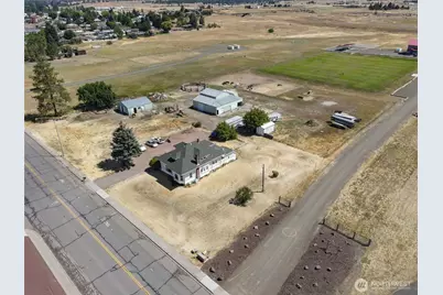 1102 S Roosevelt Drive, Goldendale, WA 98620 - Photo 1
