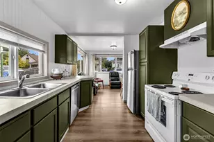 114 Cherry St, Castle Rock, WA 98611 - Photo 14