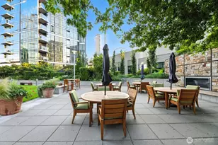 10700 NE 4th St, Bellevue, WA 98004 - Photo 38