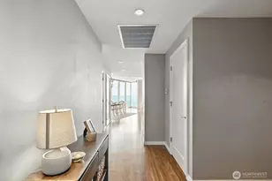 10700 NE 4th St, Bellevue, WA 98004 - Photo 26