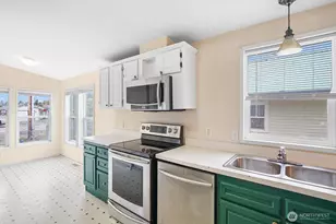 124 S 6th St, McCleary, WA 98557 - Photo 8