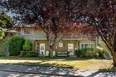 4818 Terrace Drive NE, Seattle, WA 98105 - Photo 14