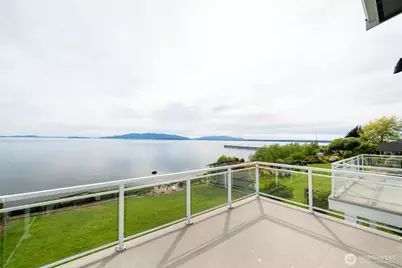 3045 Eldridge Avenue #A, Bellingham, WA 98225 - Photo 4