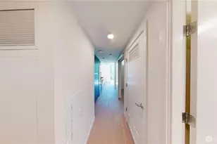 800 Columbia St, Seattle, WA 98104 - Photo 4