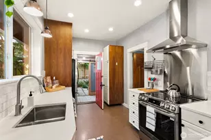 4333 Evanston Ave N, Seattle, WA 98103 - Photo 10