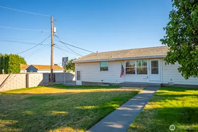 420 11th Avenue SW, Ephrata, WA 98823 - Photo 1