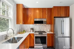 603 38th Ave, Seattle, WA 98122 - Photo 8