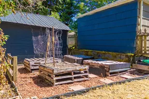 806 S 120th St S, Tacoma, WA 98444 - Photo 8