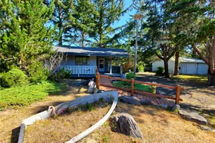 1000 Mt Olympus Ave SE, Ocean Shores, WA 98569 - Photo 2