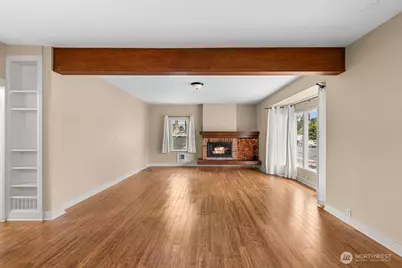 233 W Gibson Avenue, Chelan, WA 98816 - Photo 6